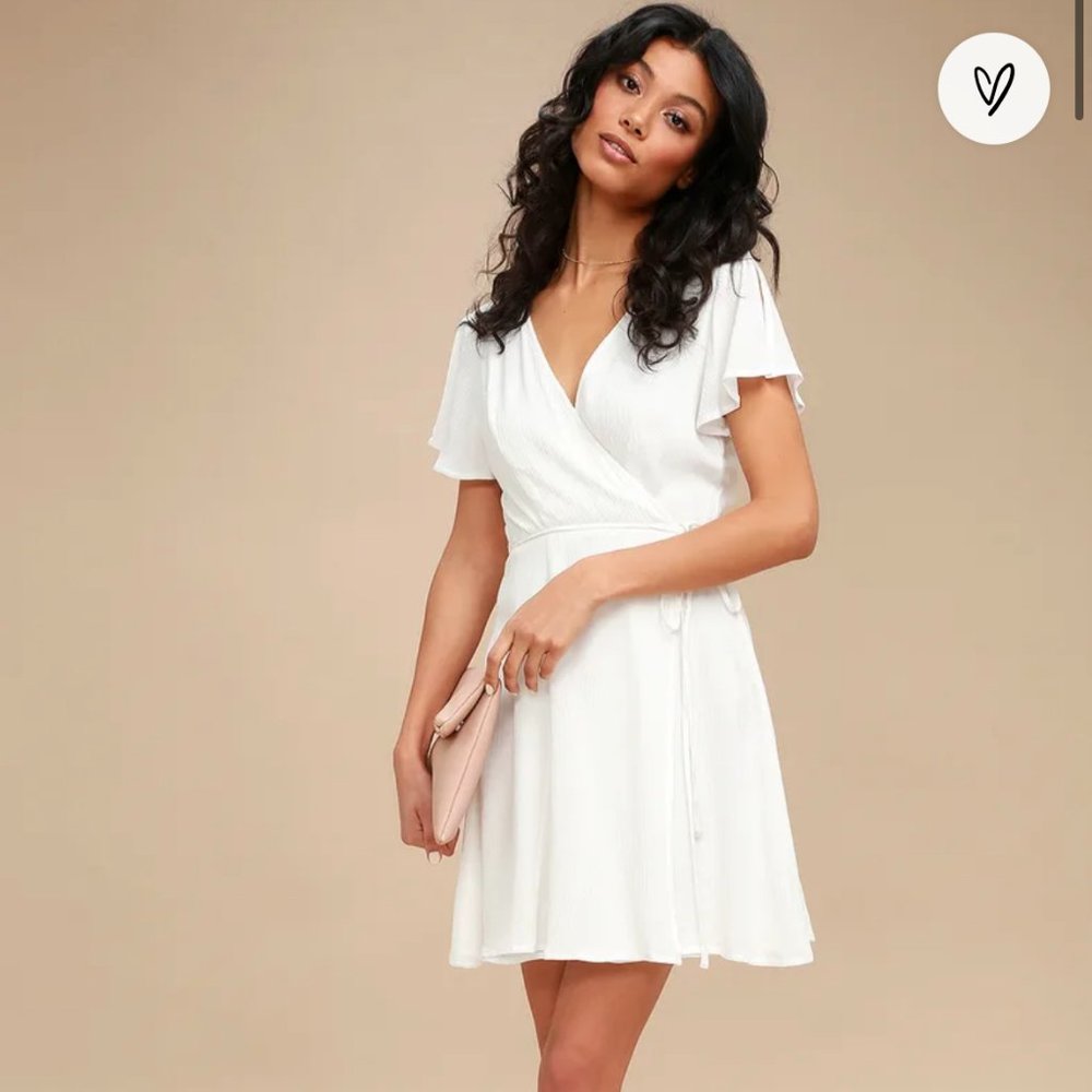 🆕 Lulu's Harbor Point White Wrap Dress 🤍
